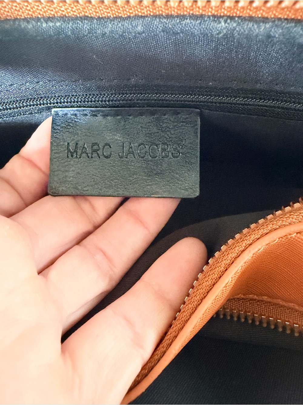 Marc Jacobs Orange Crossbody Camera Bag with Branded Strap - Picture 7 of 7